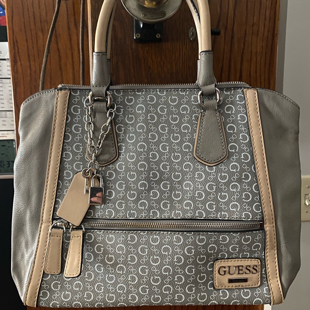Guess large satchel bag w/free matching wallet